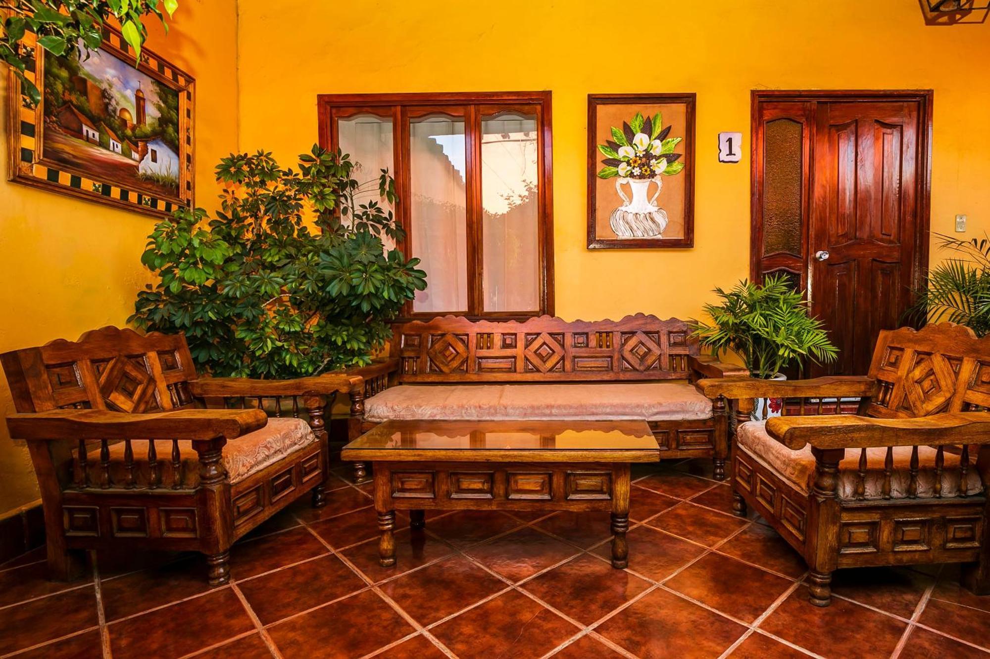Oyo Posada De Los Angeles, Pátzcuaro Εξωτερικό φωτογραφία